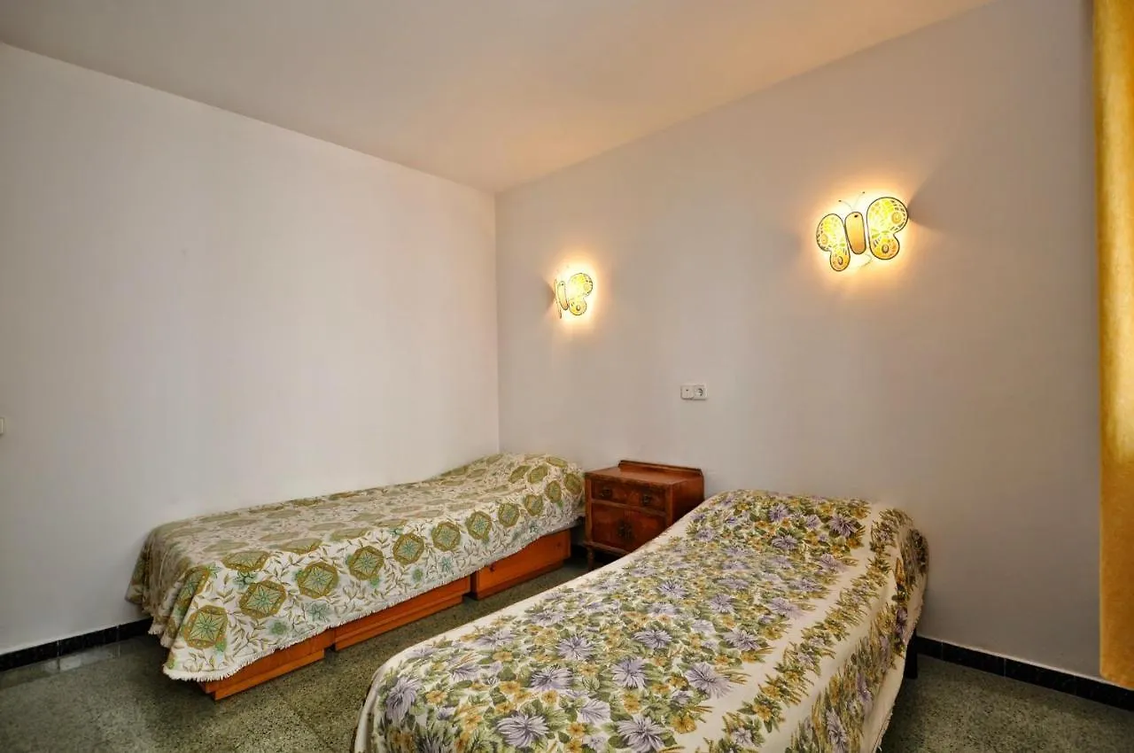 Apartment Elisa Lloret de Mar 0*,  İspanya